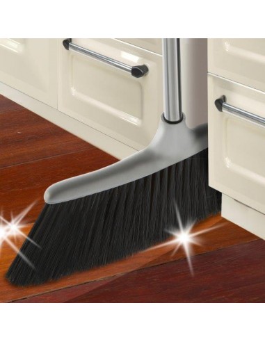 SCOPA SNELLA CON MANICO ALLUNGABILE SCOPA SNELLA CON MANICO ALLUNGABILE