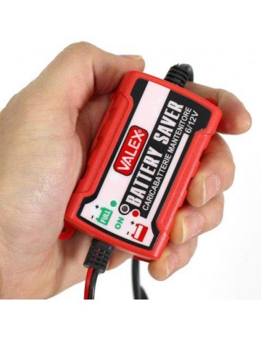 CARICABATTERIE E MANTENITORE DI... CARICABATTERIE E MANTENITORE DI...